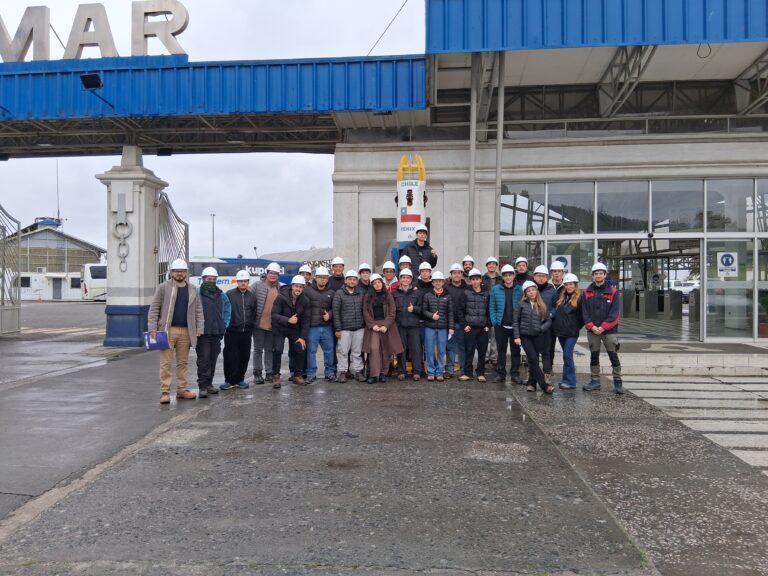 Estudiantes de Ingeniería de la UCM Realizan Visita a ASMAR Talcahuano